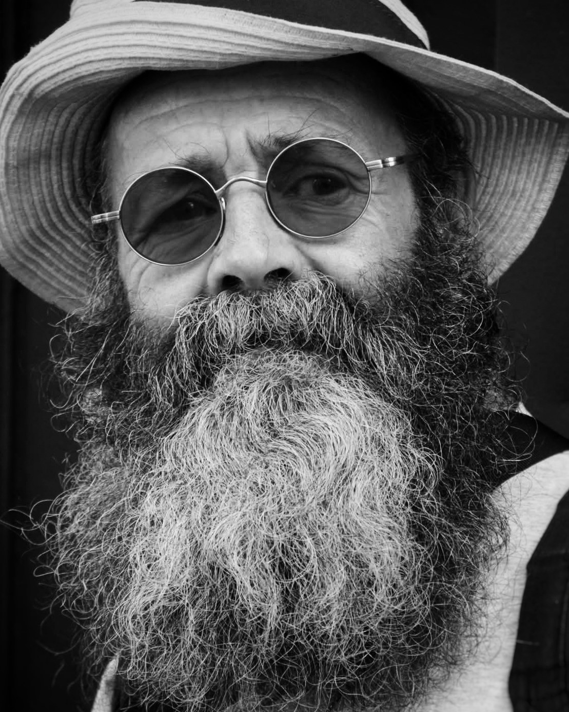 Ian Robertson street portrait by 'Howling Dingo'